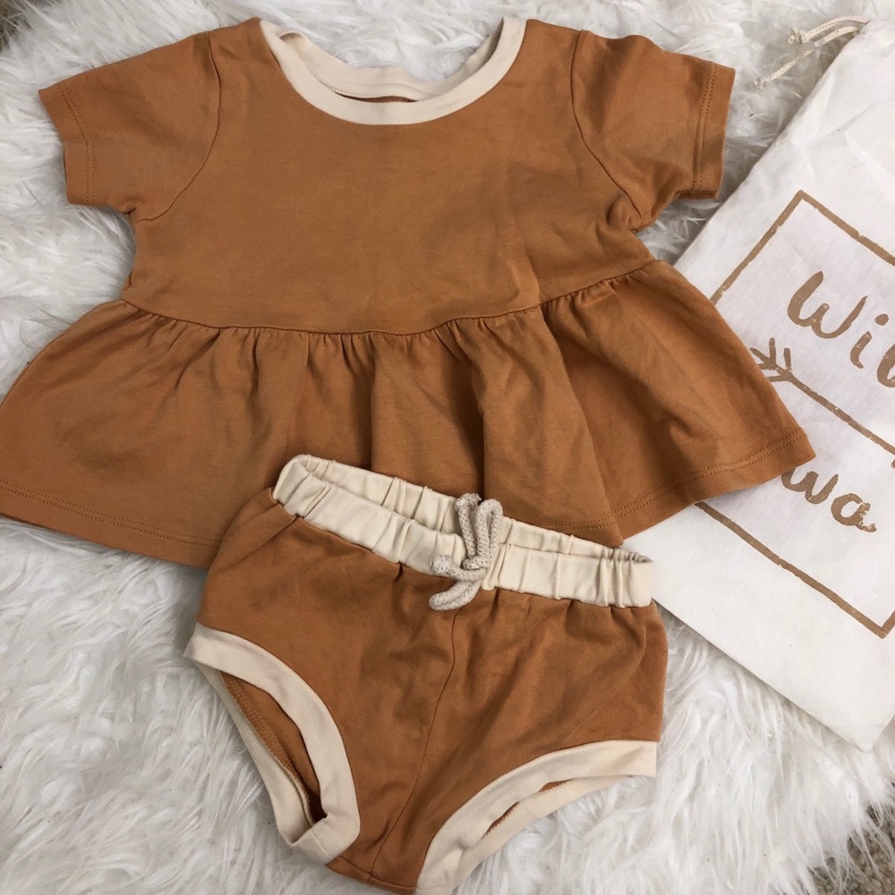 Wild Wawa 18-24M Set Perfect Condition